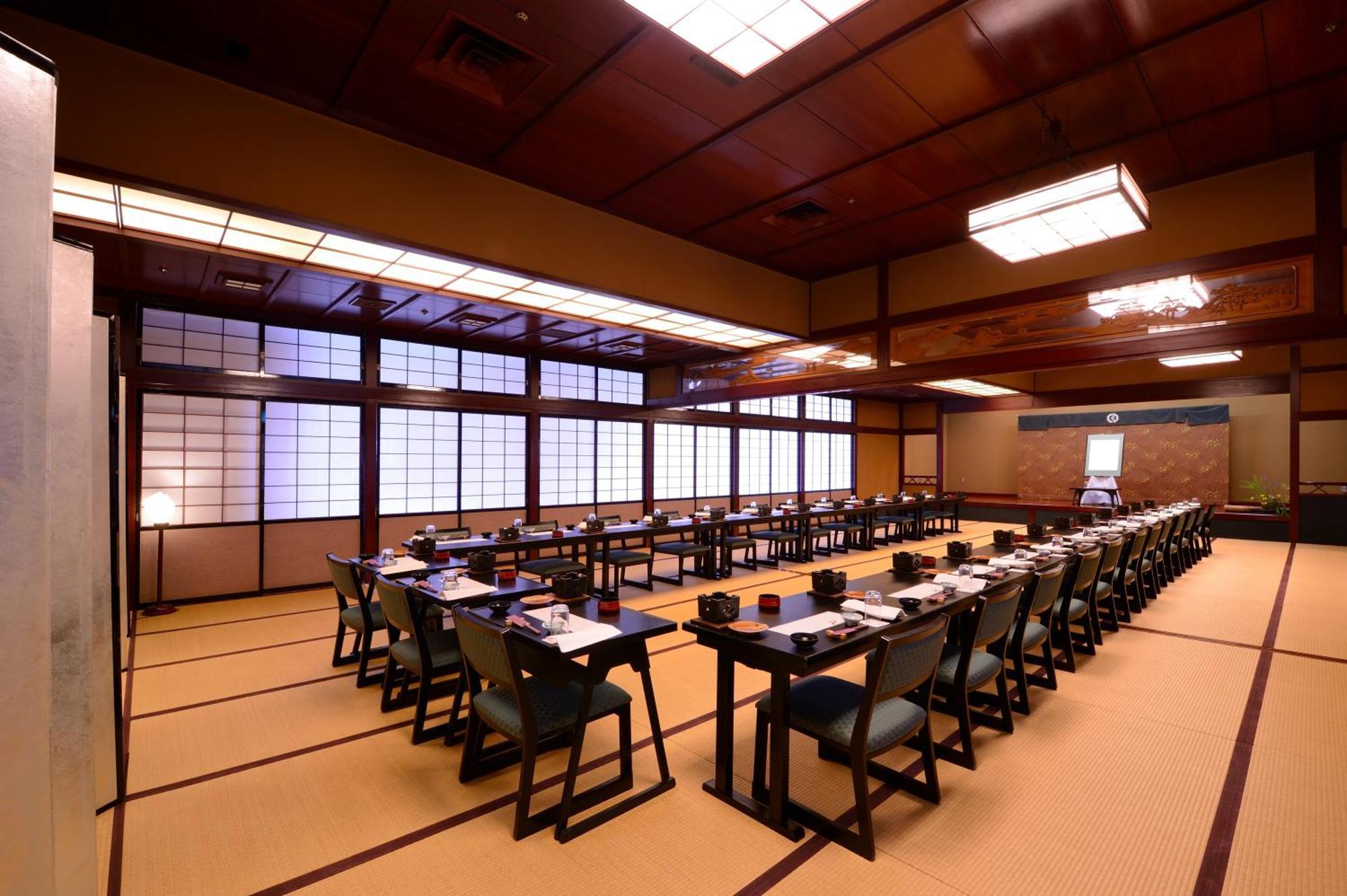 Senkeien Tsukioka Hotel Kaminoyama Exterior foto